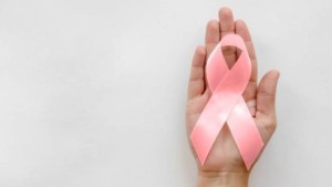Kαρκίνος του μαστού: Γιατί μπορεί να νοσεί κάποια γυναίκα ενώ η μαστογραφία ήταν φυσιολογική;