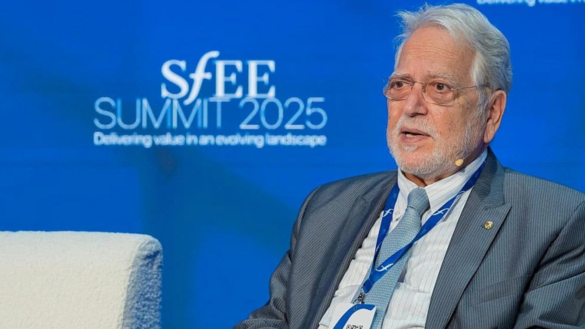 Γιώργος Χρούσος: Το χρόνιο στρες μάς αρρωσταίνει, αλλά μπορούμε να φτιάξουμε ανθεκτικές κοινωνίες