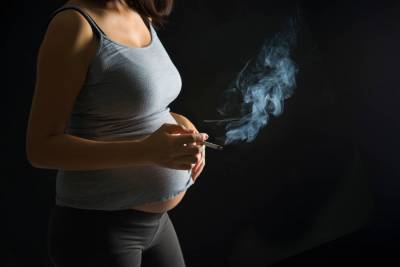 Κάπνισμα και εγκυμοσύνη: Τι αποκαλύπτει νέα μελέτη