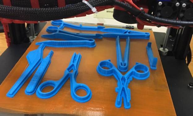Παγκόσμια καινοτομία: 3D αντιβακτηριακά χειρουργικά εργαλεία δημιουργήθηκαν στο ΑΠΘ