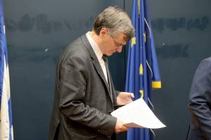Τσιόδρας: Μεγάλη προσοχή και στη γρίπη,έχουμε ήδη 90 θύματα