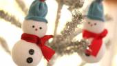 DIY Χιονάνθρωποι: Το πιο όμορφο χειροποίητο δώρο για αυτά τα Χριστούγεννα