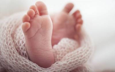 Νέα μέτρα και ρυθμίσεις για την προώθηση των θεσμών της αναδοχής και υιοθεσίας