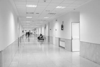 Τι ρόλο παίζει η ηλικία του γιατρού στη θεραπεία του ασθενή;