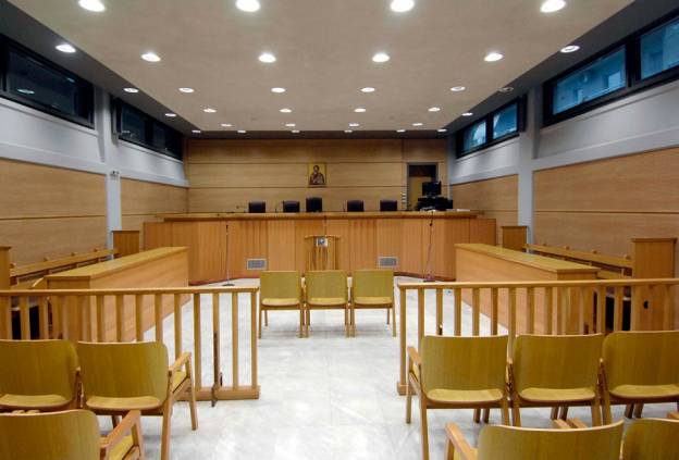 Ποινική δίωξη σε βάρος ιατροδικαστή του ΑΠΘ για «φιλικές» νεκροτομίες και ταριχεύσεις