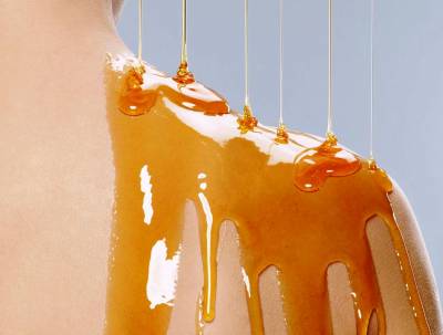 5 εναλλακτικές χρήσεις του μελιού για όμορφο δέρμα