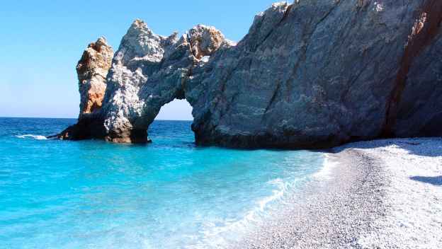 Σκιάθος, απόδραση στο γαλάζιο των Σποράδων