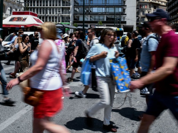 Ακόμα και μέσα στον Αύγουστο η εμφάνιση της «Κένταυρος» στην Ελλάδα