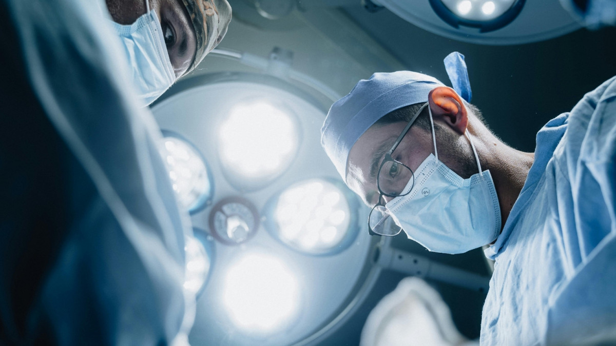 Θυρεοειδεκτομή: Οδηγίες και τι να περιμένετε μετά την επέμβαση