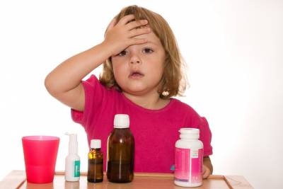 Έκκληση στους παιδιάτρους να αναφέρουν τυχόν παρενέργειες των φαρμάκων στα παιδιά (video)