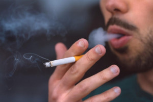 Καρκίνος του πνεύμονα σε μη καπνιστές: μια διακριτή και αυξανόμενη πρόκληση