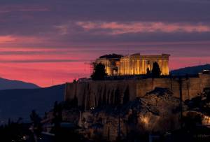 Έκλεψε πέτρες από την Ακρόπολη αλλά ένιωθε τύψεις και τις επέστρεψε