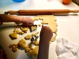 Πώς να τα απασχολήσω; Ευφάνταστες δραστηριότητες 15 λεπτών για παιδιά στο σπίτι