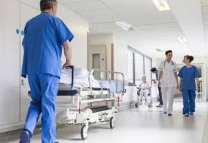 Γραφεία Δικαιωμάτων ασθενών θα αποκτήσουν τα δημόσια νοσοκομεία