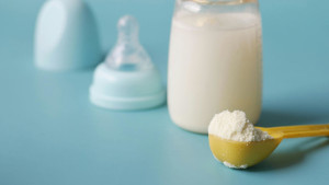 ΕΟΦ: Ανακαλεί παρτίδα βρεφικού γάλακτος λόγω τοξίνης