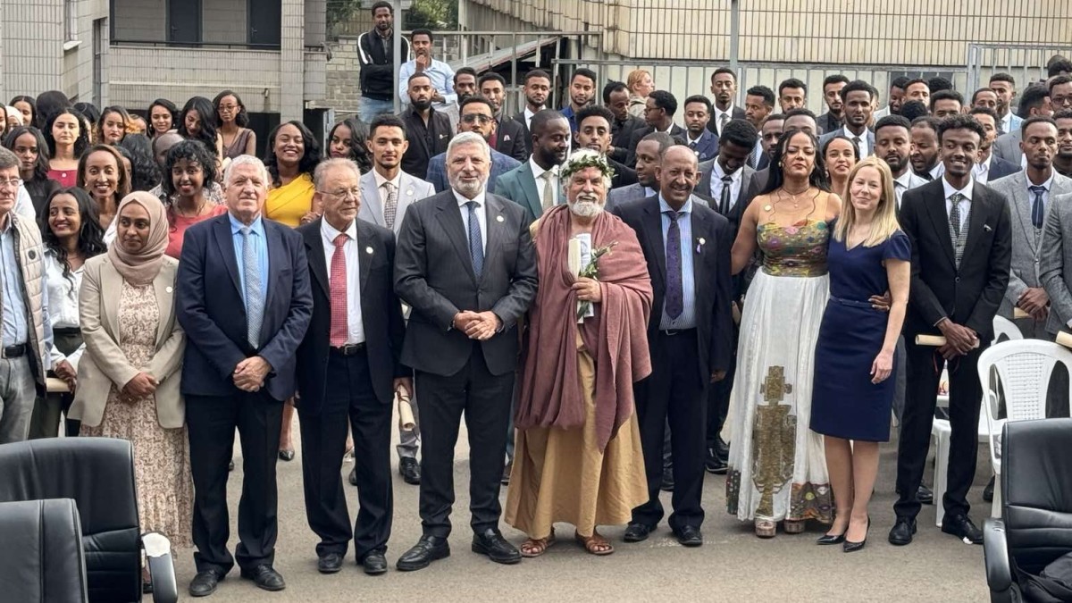 Ο όρκος του Ιπποκράτη «ταξίδεψε» στην Ιατρική Σχολή της Αντίς Αμπέμπα - Αιθίοπες ιατροί ορκίστηκαν στα Ελληνικά