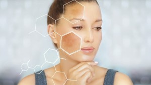 Tips για να προστατέψεις το δέρμα σου από τις πανάδες φέτος το καλοκαίρι